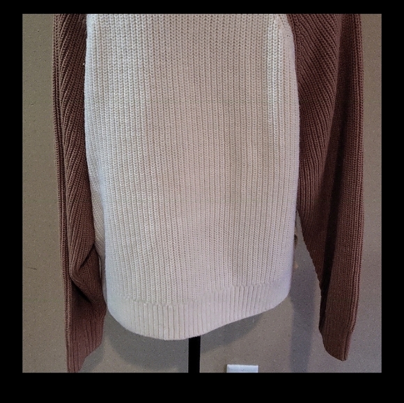PINK Victoria's Secret Cream and Tan Turtleneck Sweater - Picture 8 of 11